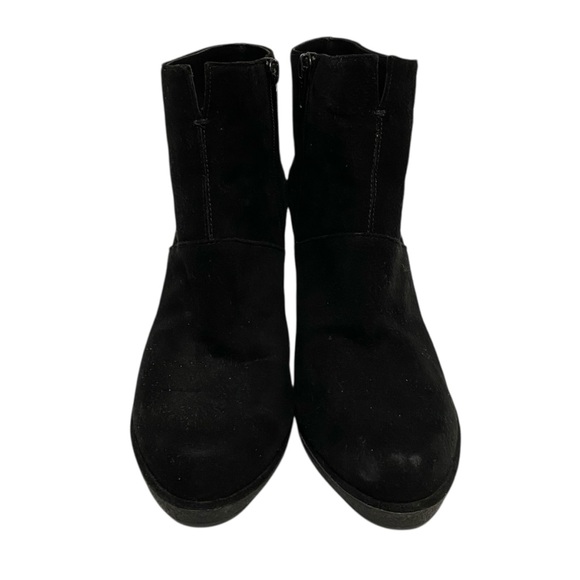 Stuart Weitzman Shoes - Stuart Weitzman Solid Black Suede Ankle Boots